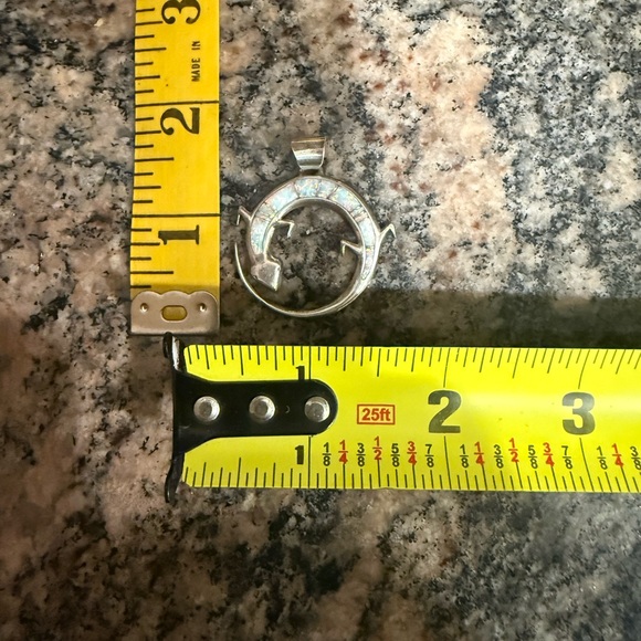 Touch of Santa Fe Sterling Silver lizard pendant with lab opal inlay - Picture 13 of 15